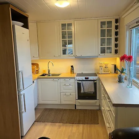 Cozy With A Fireplace, Well Connected To Bus, Quiet And View Over The Fjord Trondheim