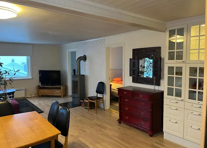Cozy With A Fireplace, Well Connected To Bus, Quiet And View Over The Fjord Apartamento Trondheim